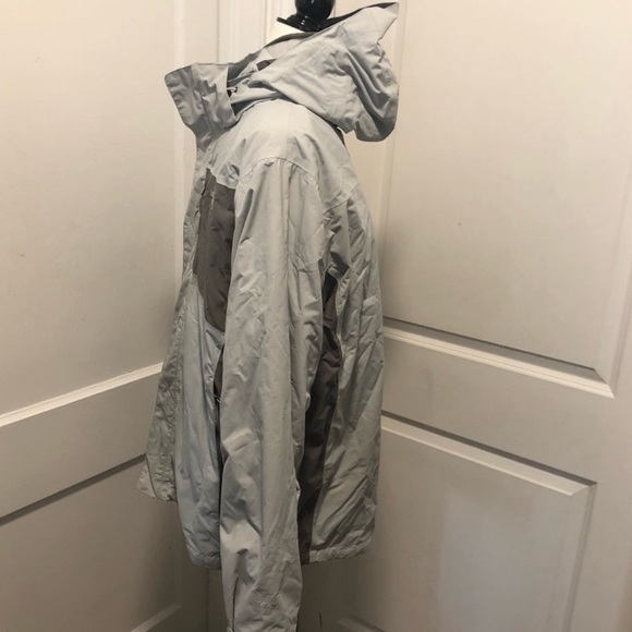 The North Face Men’s Double Lined 4 Season 3 in 1 Ski/Snowboard Coat - Grey - Picture 3 of 13